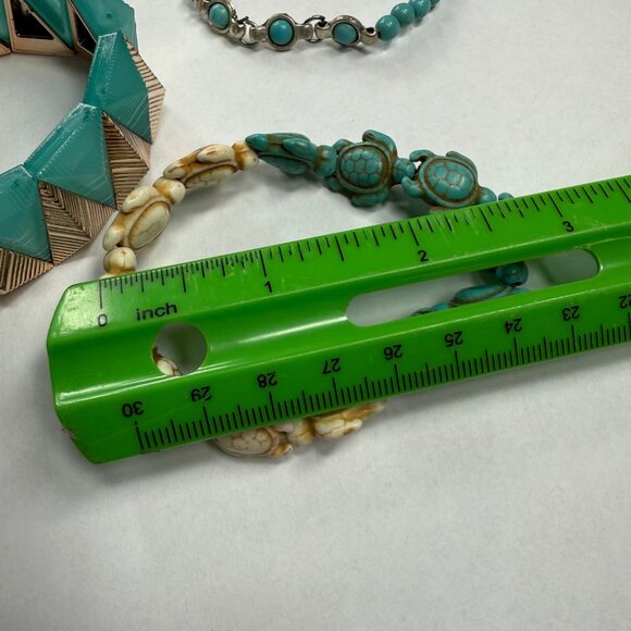 Set Of 3 Women Bracelets - Beaded Stretch Assortment Turtles Geometric Shapes - Picture 11 of 16